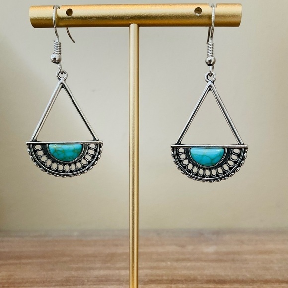 New Vintage Native American Silver Tone Faux Turquoise Dangle Drop Earrings - Picture 8 of 8